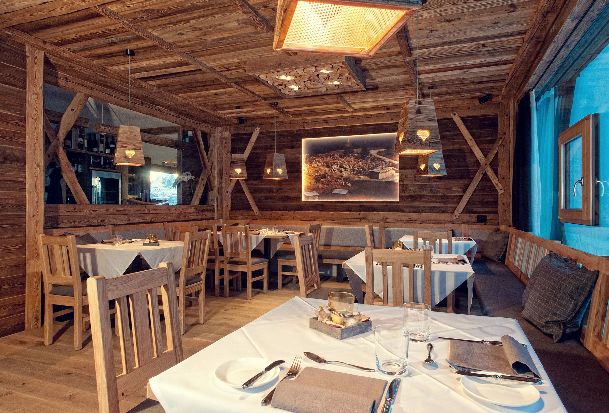 Alpine Hotel Gran Foda' San Vigilio Di Marebbe Restaurant photo